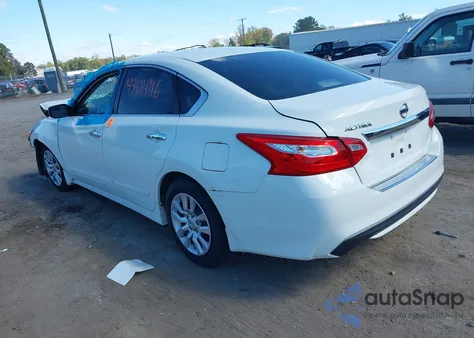 2017 Nissan Altima 2.5 S z USA, uszkodzony, nr VIN 1N4AL3AP6HC138408